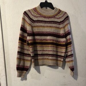 Old Navy Size small |Mock-Neck Cropped Sweater